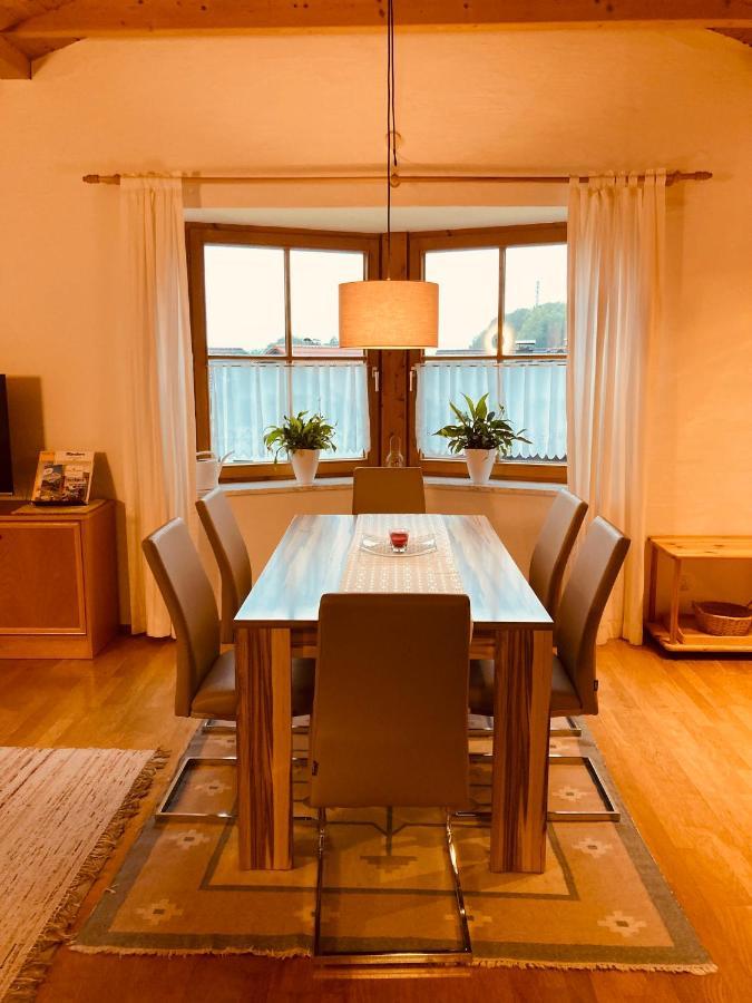 Appartement Haus Helga à Hof bei Salzburg Extérieur photo