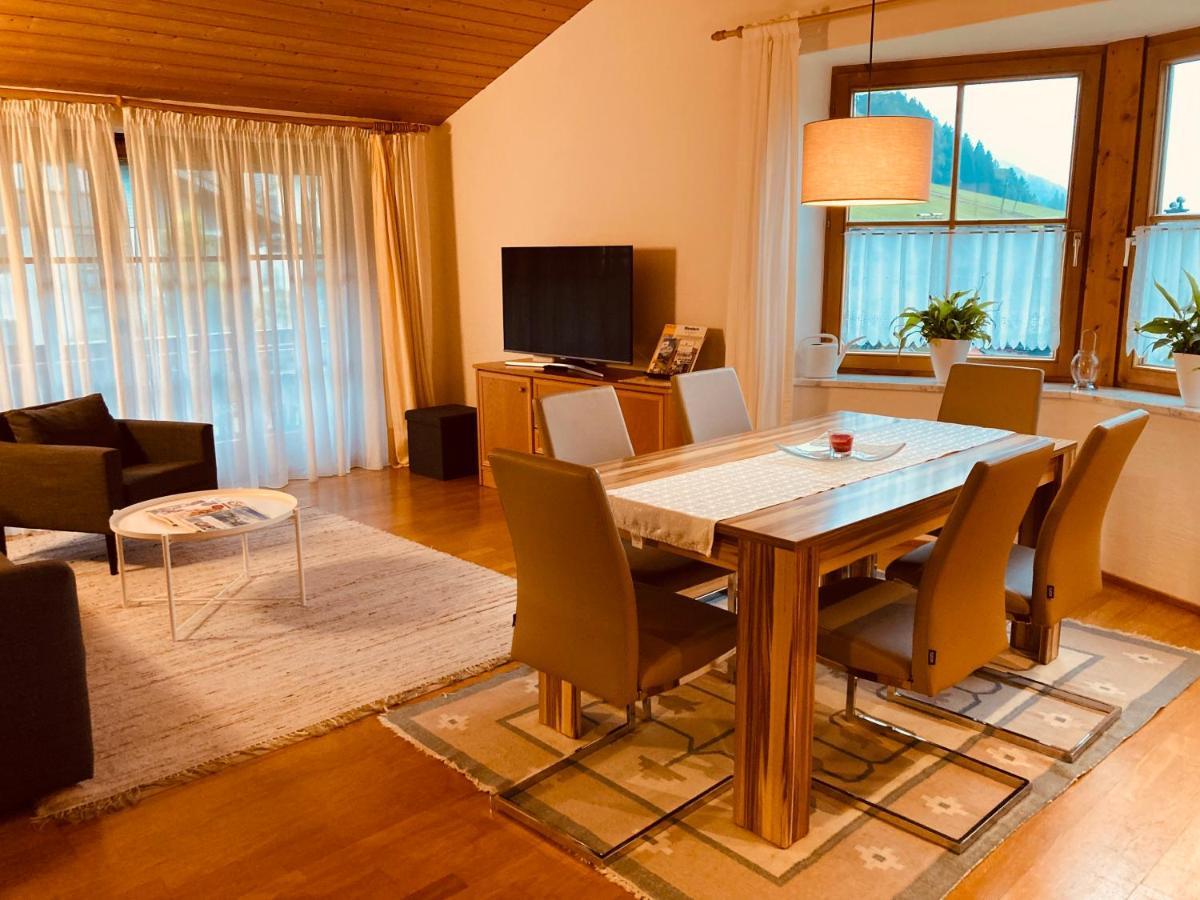 Appartement Haus Helga à Hof bei Salzburg Extérieur photo